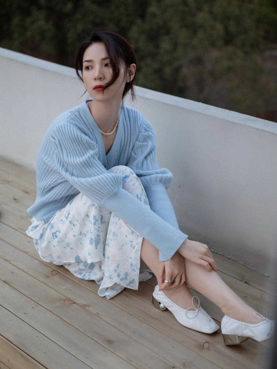 碎花裙|清新减龄的初秋穿搭,懂得配色气质更高级,这三种配色显白又抢眼