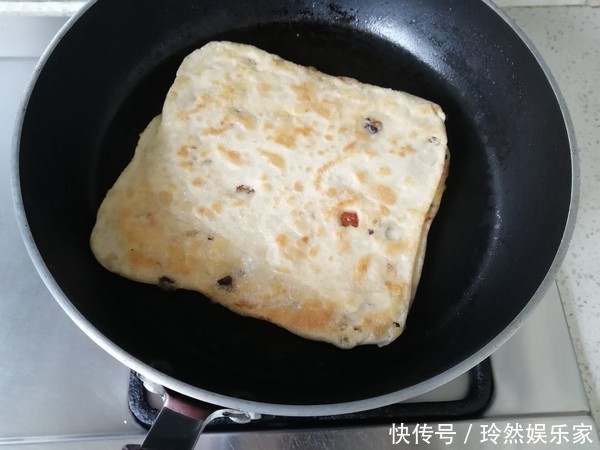 想吃柔软早餐饼,不用开水烫面,也不用加鸡蛋,教您最简单的方法