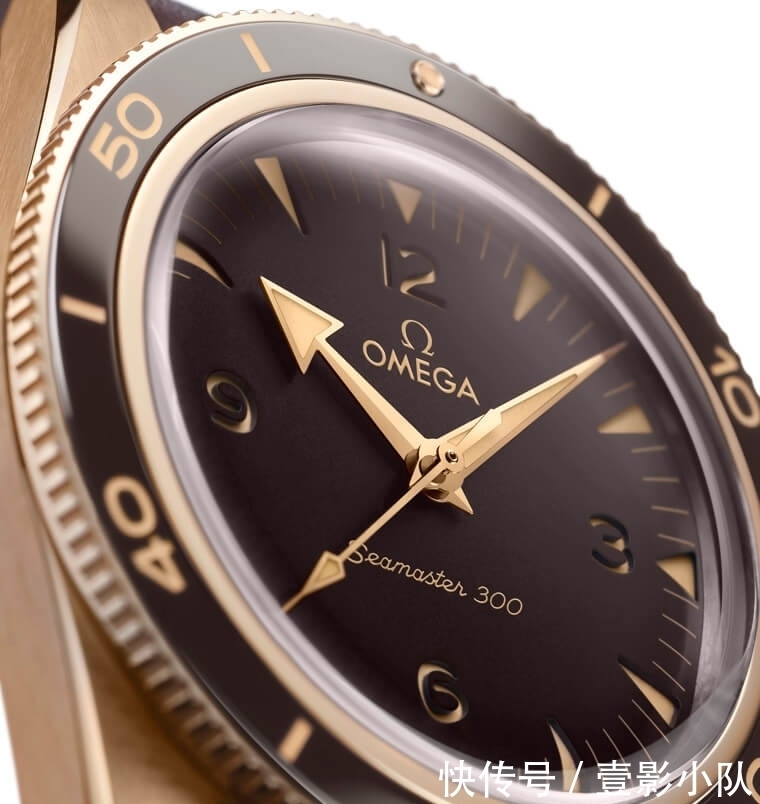 海马300米新表,首度启用欧米茄独门青铜金表壳