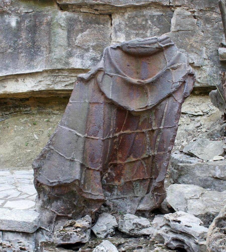 长清！非袈裟化铁，也非铁铸袈裟，长清灵岩寺的“铁袈裟”究竟为何物