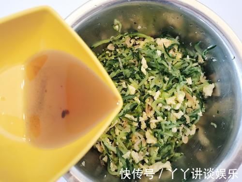 黄瓜|入秋后,韭菜靠边站,用它包饺子更鲜,营养健胃促消化,身体好