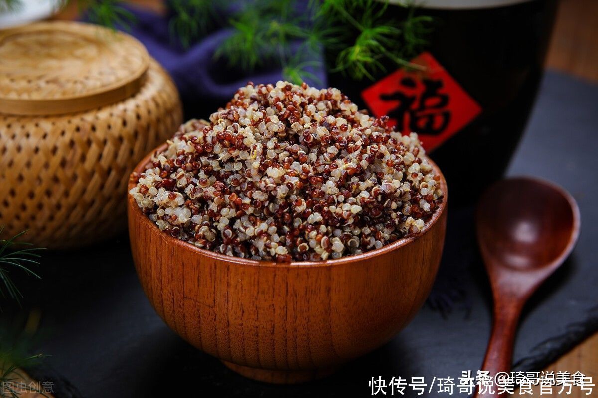 建议中老年人：别舍不得花钱！这种小零食，每天吃一小把，气色好