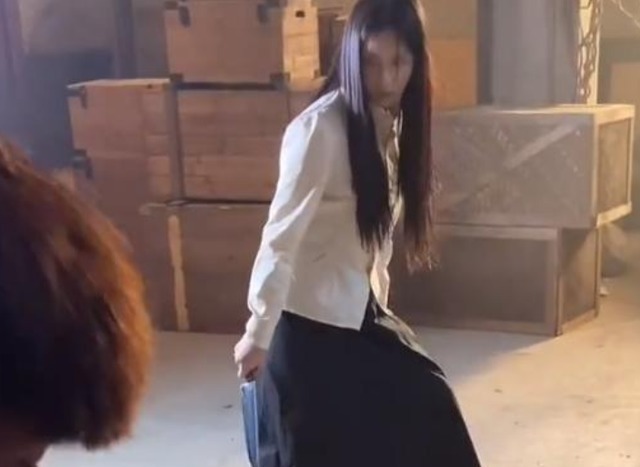 宝儿姐|《一人之下》真人版难还原,宝儿姐披头散发,形象似女鬼?