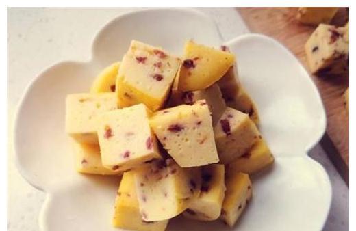 甜品|此甜品入口即化，香甜开胃，无水无油，减肥也能放心吃！