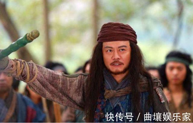 耶律渊如@《倚天屠龙记》中有失误写完后,金庸才发现这乞丐是多余的