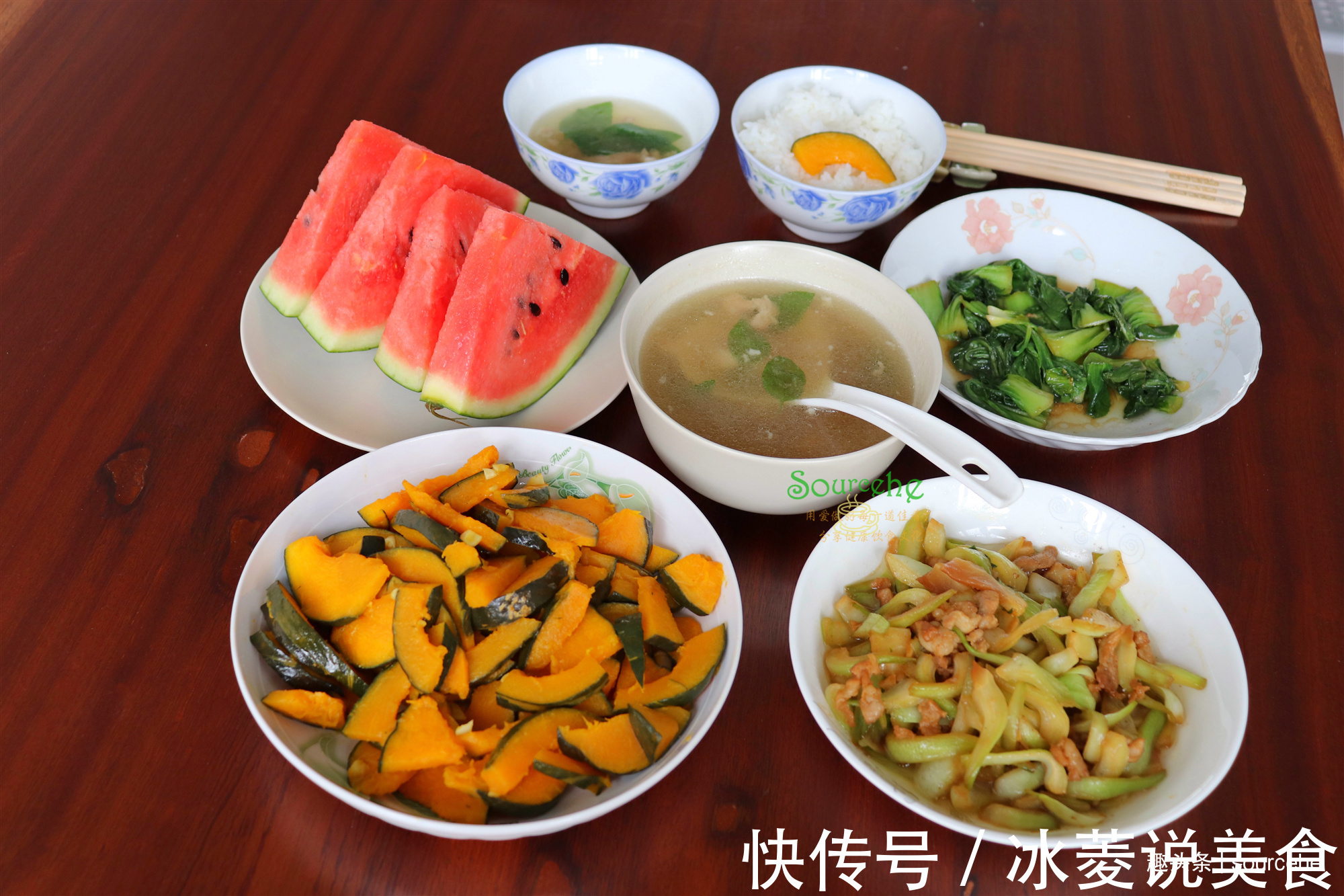 2个单身女孩的晚餐，三菜一汤，不足10元，网友可以娶回家