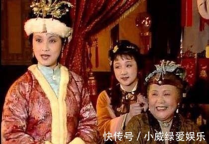 凤姐!贾母教训王夫人,凤姐为何一言不发:她心里恨极了姑姑