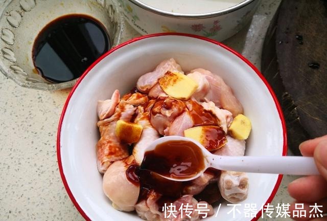 多汁|简单家常美味,香菇蒸鸡,香嫩多汁,原汁原味,好吃还下饭