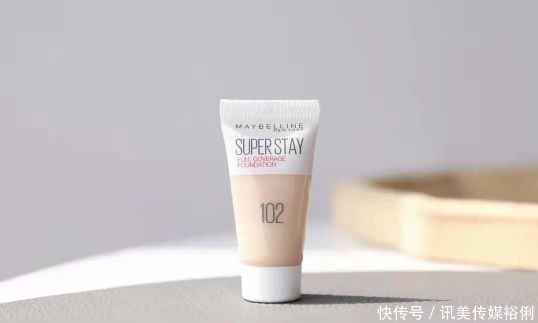 平价又好用的5款“粉底液”,不浮粉不脱妆,贫民窟女孩必备