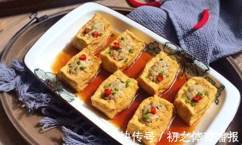 做法|豆腐新做法：好看又方便的肉酿豆腐盒子！