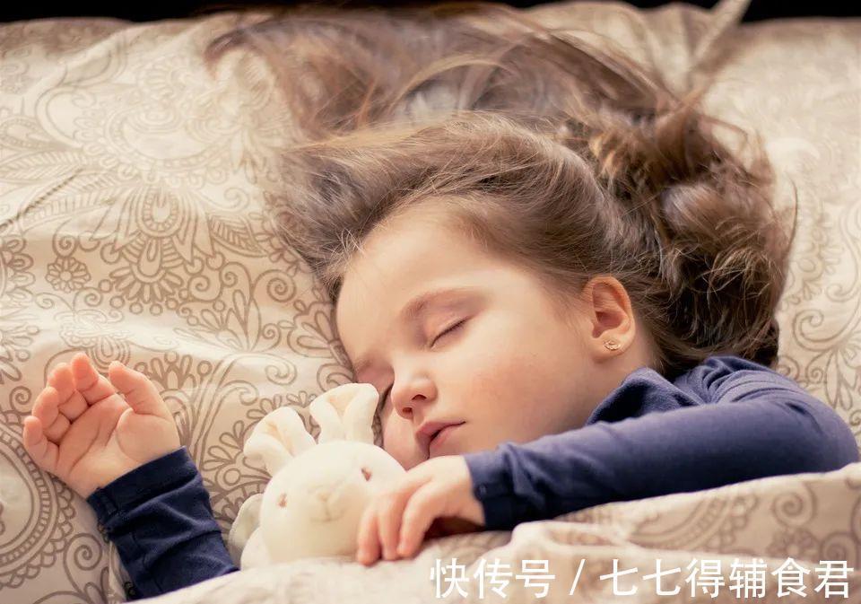 孩子|孩子情绪崩溃时,高情商的家长这样做