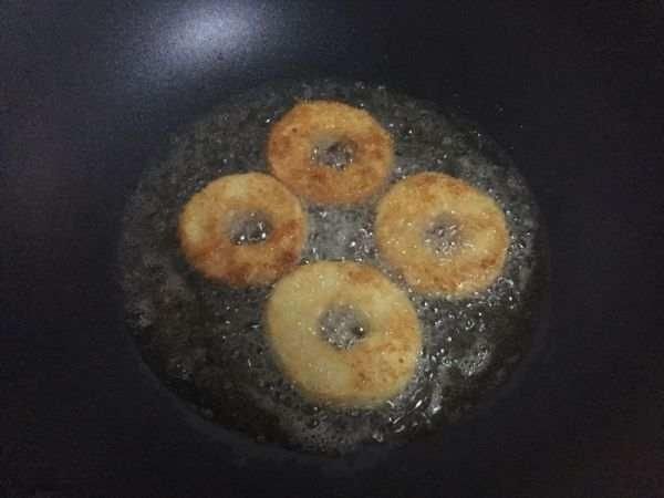  苹果|苹果甜甜圈的做法，好吃又美味