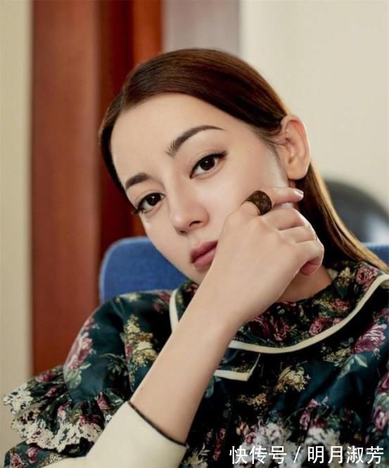 刘海|女生有这5个特点,尽量别留刘海,露出五官的你离女神更近了一步