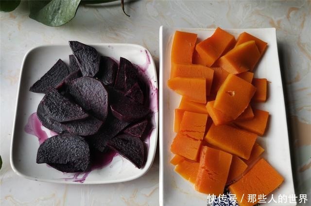 做南瓜饼时,加些这个料,味道营养都提升,软糯香甜,吃了还想吃