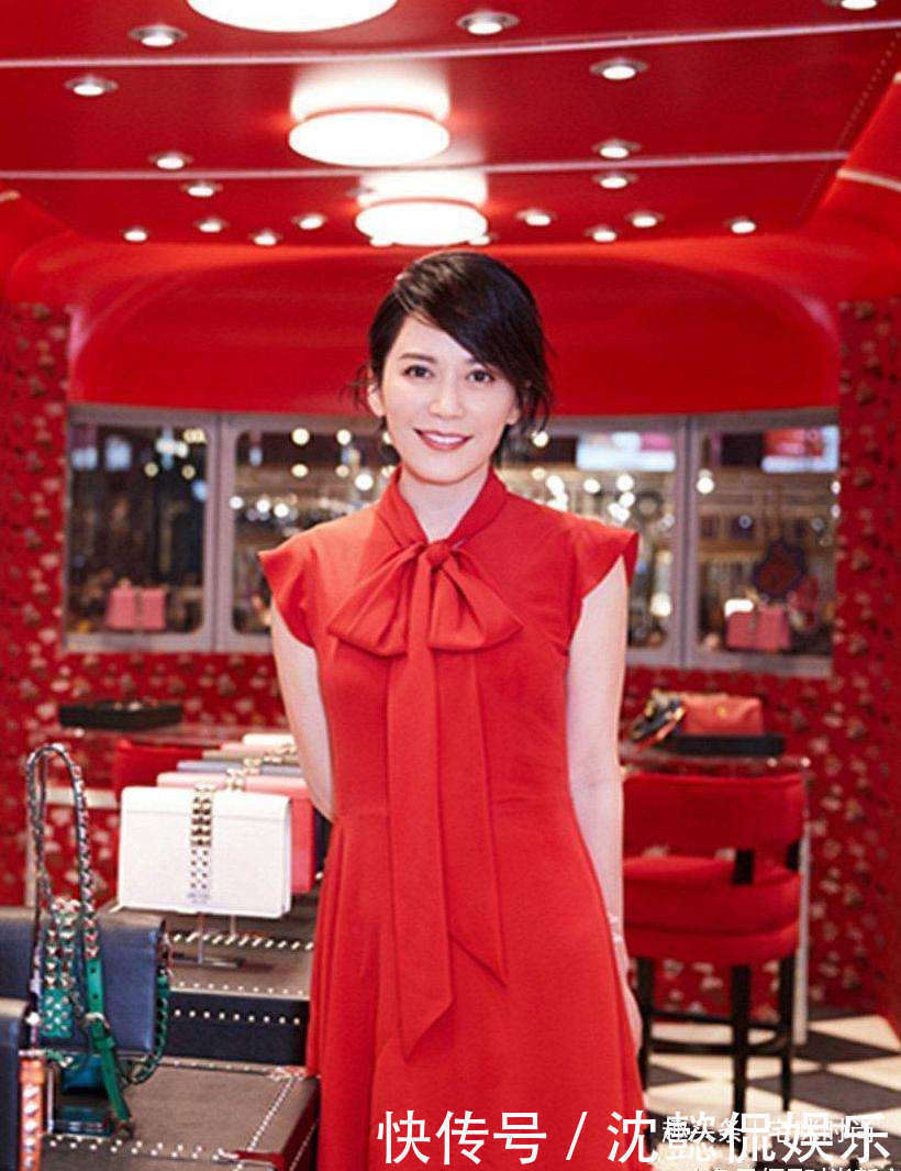 蕾丝|女人过了40岁,建议多穿这4个颜色的衣服,显年轻显气质