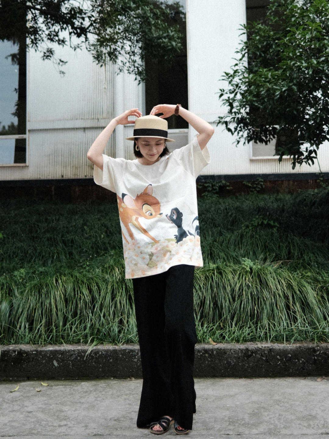 搭配|穿T恤记住这几点，不平凡的女孩也能穿出高级感，优雅大方