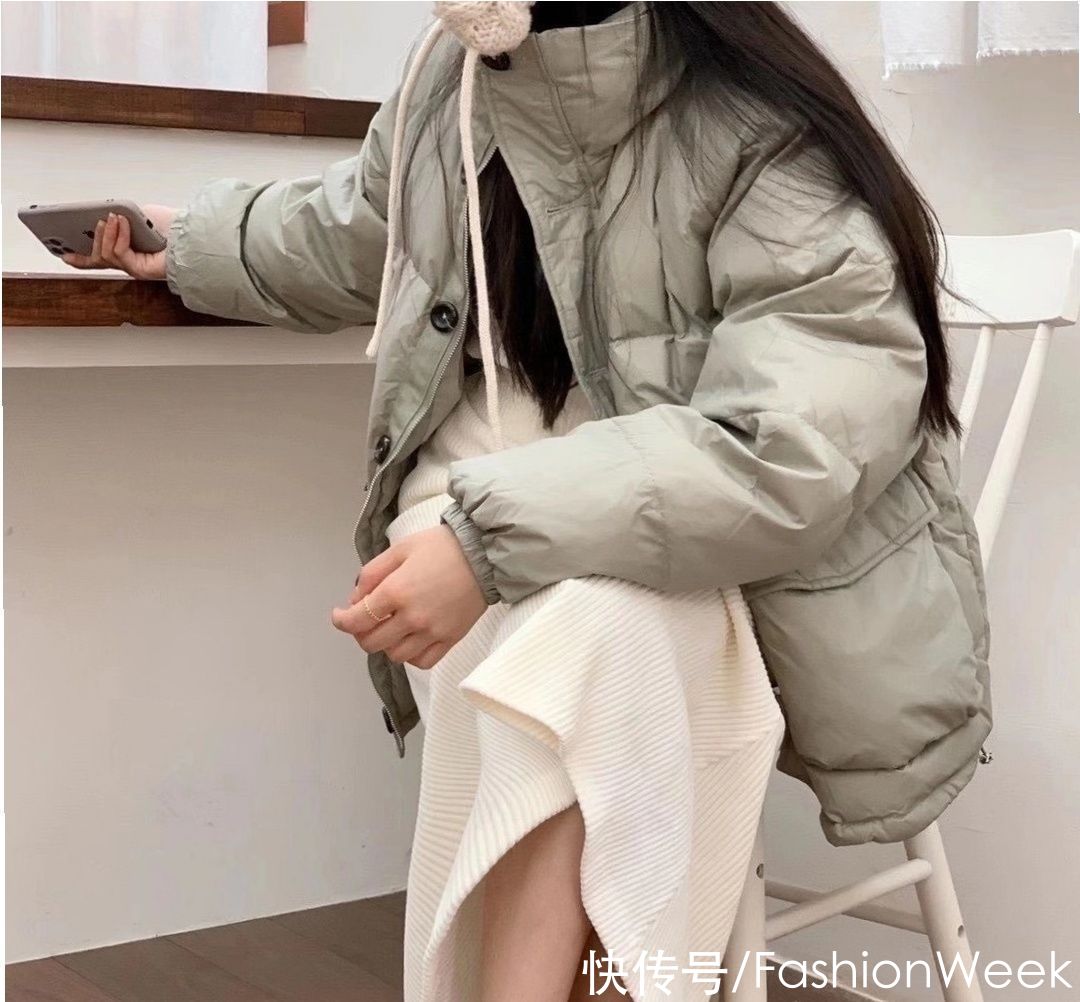 下半身|果然胖胖的面包羽绒服最保暖了，轻松减龄，穿出少女感
