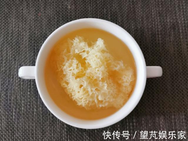食物|秋季是养肺的“黄金期”，这润肺的食物经常吃一点，肺好人健康
