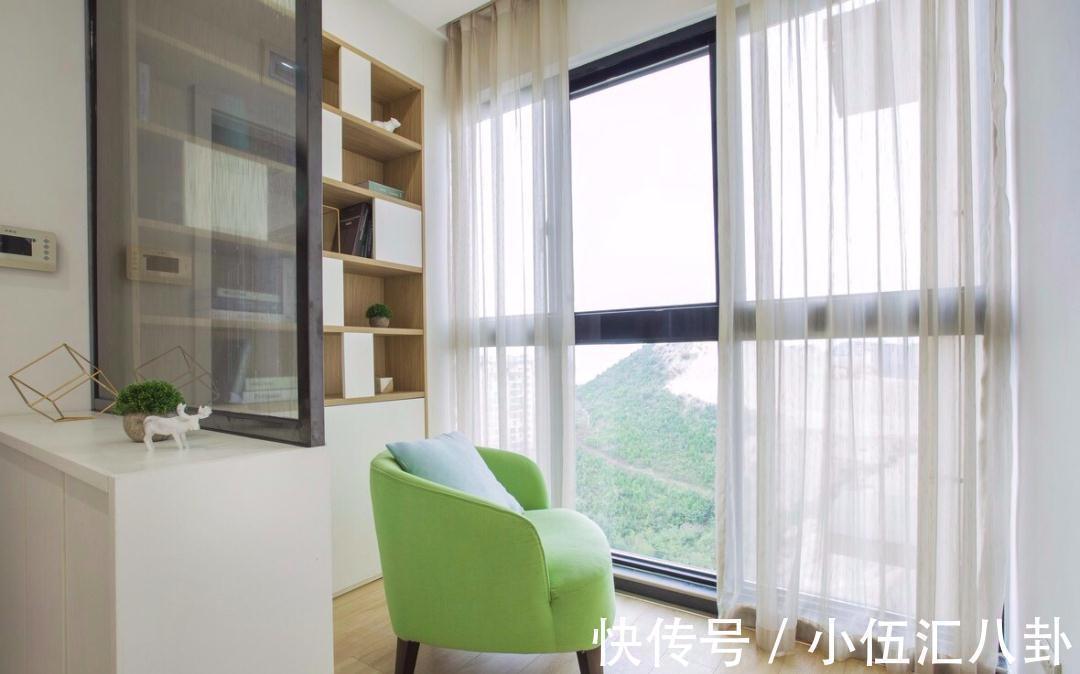 休闲|阳台改成休闲区,又热又晒、还怕漏水?衣服也没地晾?谁说的!