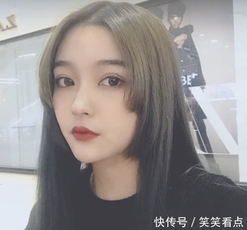 直男|圆脸女生拒绝光明发型,几款减龄显瘦发型了解下,直男都眼前一亮