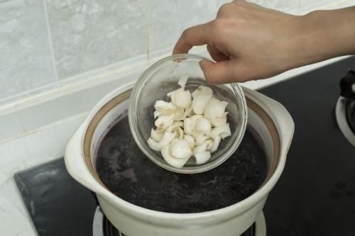 红豆莲子粥，此物最相思，喝上一碗，你想起了谁