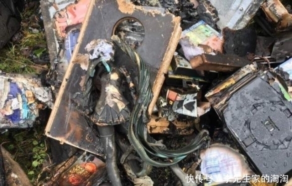 写真|大火烧毁初音未来手办,那个日本最惨初音厨,现在怎么样了?