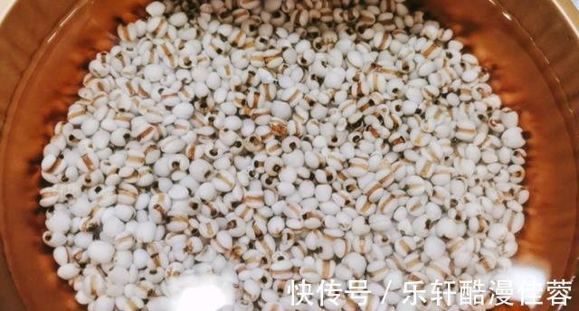 健脾胃|秋天，我家隔三岔五喝这碗汤，去湿寒健脾胃，安稳躲过秋老虎