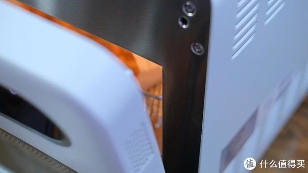 空气炸烤箱和烤箱有什么区别？用一个空气炸烤箱搞定一切料理，多功能才是王道！