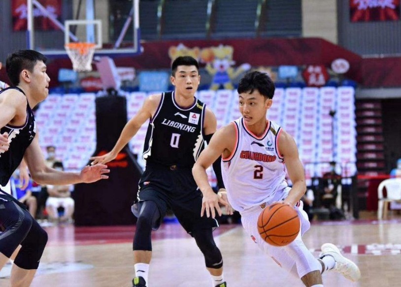 汤杰|杜锋生气了!广东男篮3人离队,不仅仅是因为吉林男篮