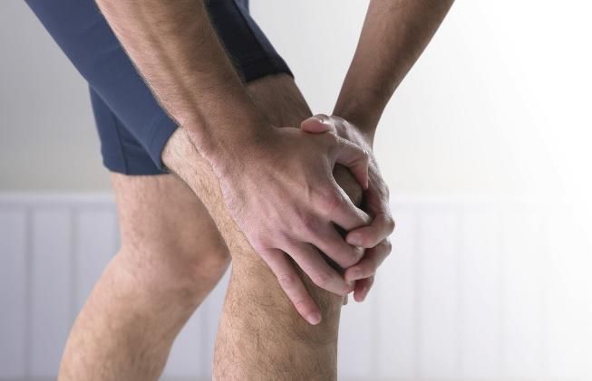 若双腿出现4个迹象,或是在反复提醒你:血脂高