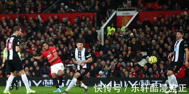 谢尔维|曼联三将复出,朗尼克在幸福中“烦恼”,纽卡斯尔继续大漏勺