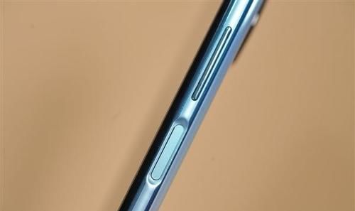 开箱|新一代1亿像素！Redmi Note 9 Pro湖光秋色开箱图赏