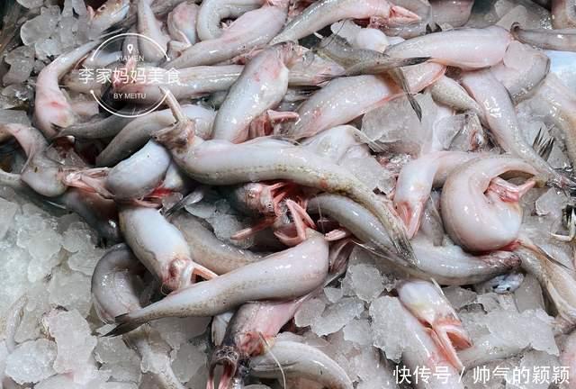 菜市场碰到这鱼我从不还价,5元一斤,焖一焖,比豆腐还鲜嫩