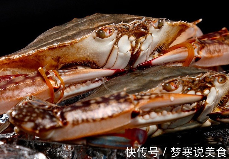 买梭子蟹,个头大未必好,老渔民教你4招,保准挑不到“空壳蟹”