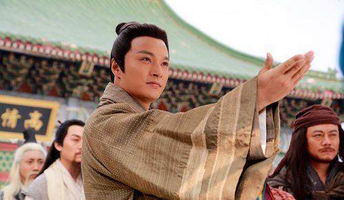 萧峰三兄弟|天龙八部中的乔峰三兄弟,对阵郭靖、杨过、张无忌,谁更胜一筹?