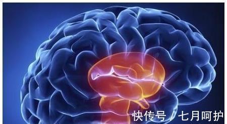 脚部|中年人身体出现这4个症状,说你的糖尿病病情恶化了!小心并发症