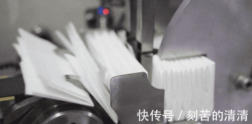 手帕纸，是怎么被叠得整整齐齐并打成小包的