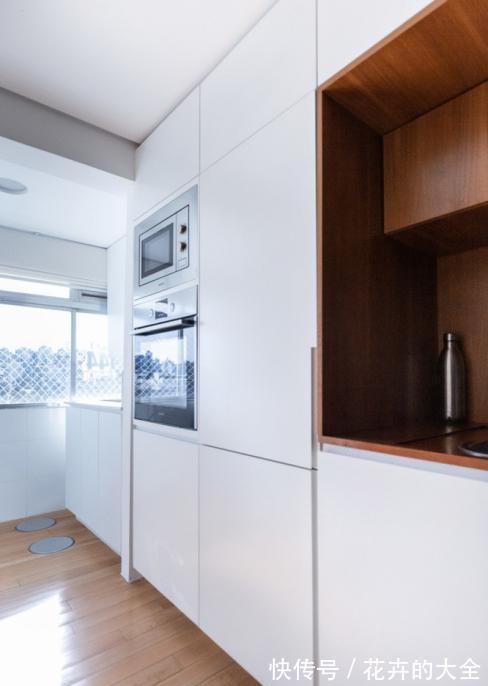 客厅|4口人挤61㎡小宅,无奈在客厅上方搭建楼板,一层变两层宽敞多了