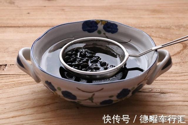 冬天|冬天要常吃黑豆,教你简单做法,做一次够吃半个月,随吃随取