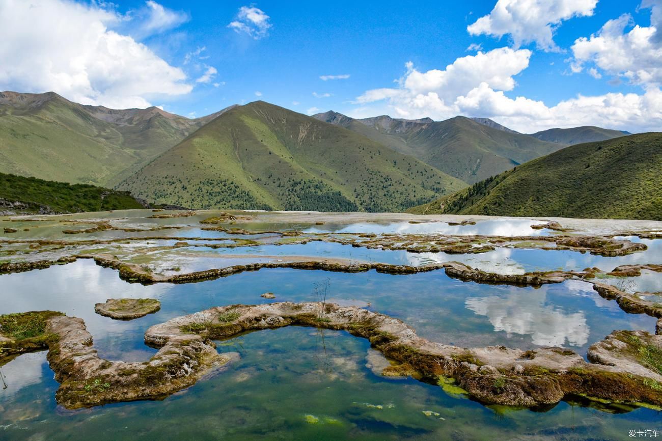 两个地方让我百去不厌，一个是四姑娘山，另一个就是贡嘎山！