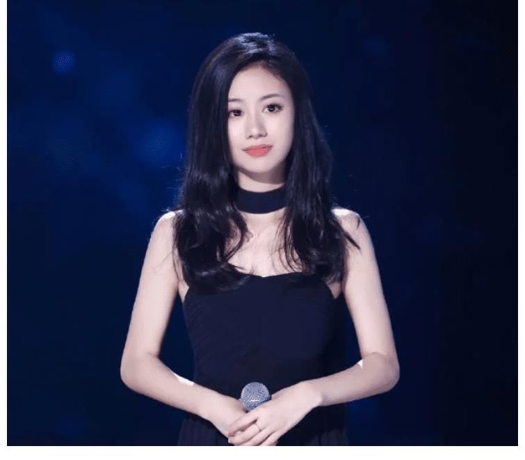 《好聲音2021》決賽夜翻車不斷，伍珂玥奪冠遭群嘲，陳文非意難平