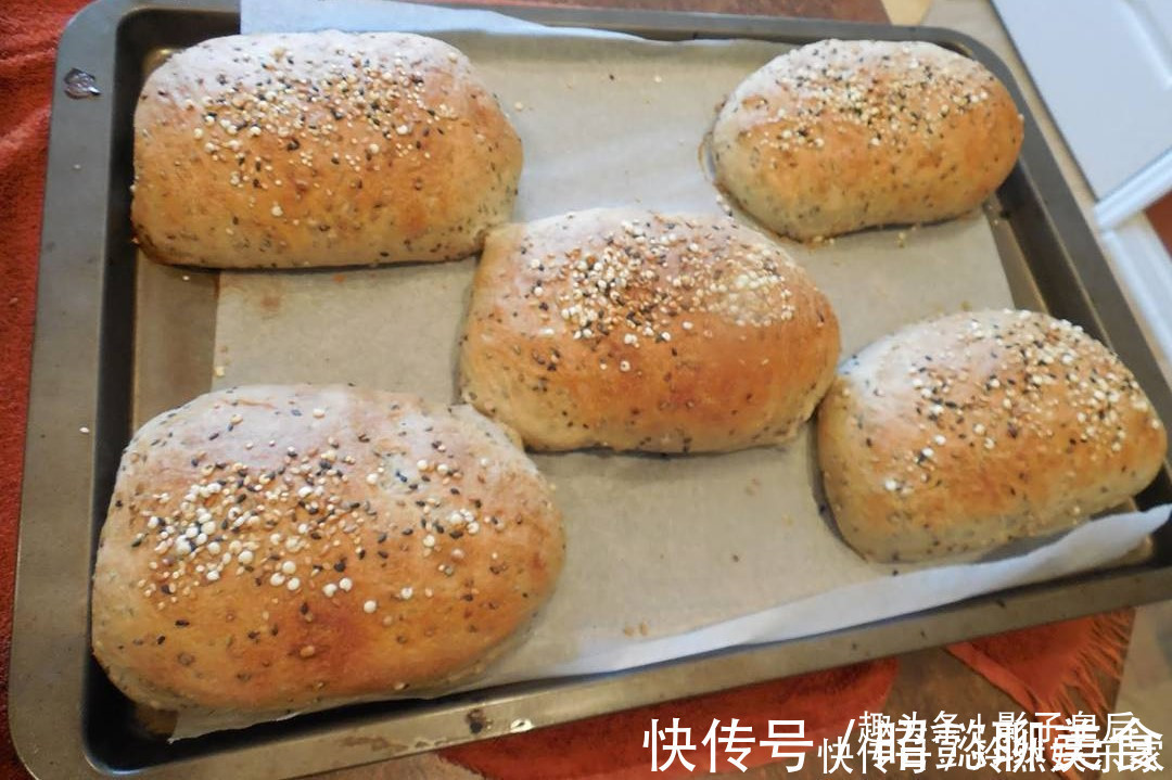 包子|比馒头简单,比包子好吃,我家隔三差五做一次,一出锅就抢光!