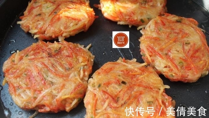 土豆|这样做的早餐饼,天天吃都不腻,做法真的好简单,早上多睡20分钟