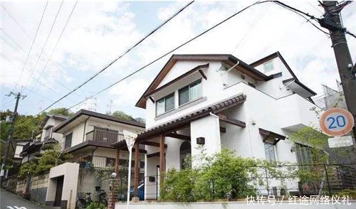 连长|一位中国连长，娶了日本女兵，夫妻生活33年，儿子获得百亿资产