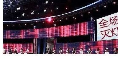 非诚勿扰“收破烂”男嘉宾，24盏灯秒灭光，孟非：说说收啥破烂