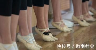 肝主目|两个小动作,养生补肾无疾病,一学就会超实用