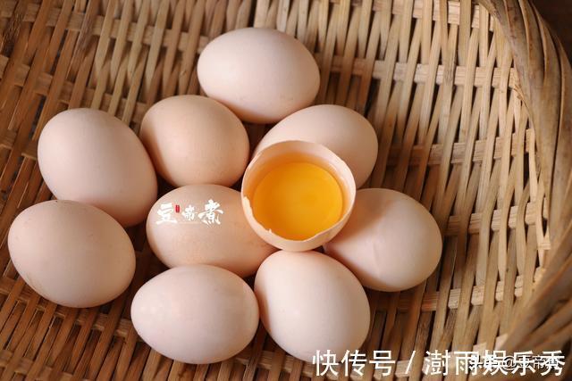 韭黄|一斤3块钱,人人吃得起,常吃腰腿好还不怕水,男人尤其要多吃