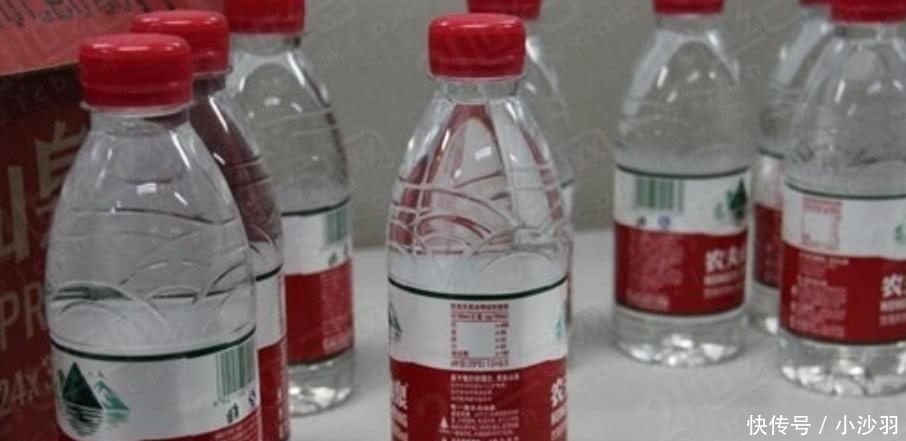 超市中受欢迎的4种“矿泉水”到底哪一种才是真的矿泉水终于真相大白了