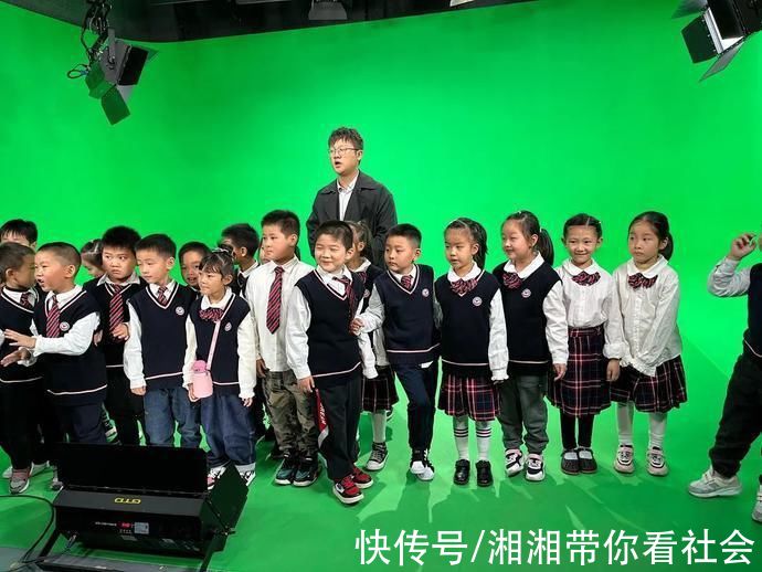 與學(xué)生課外拓展有關(guān)的新項(xiàng)目來了，近期免費(fèi)預(yù)約!