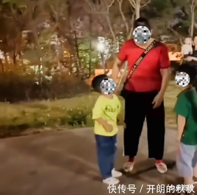 家长|湖北两孩子发生争执,家长不停叫嚣不怕打回去,多少人也打